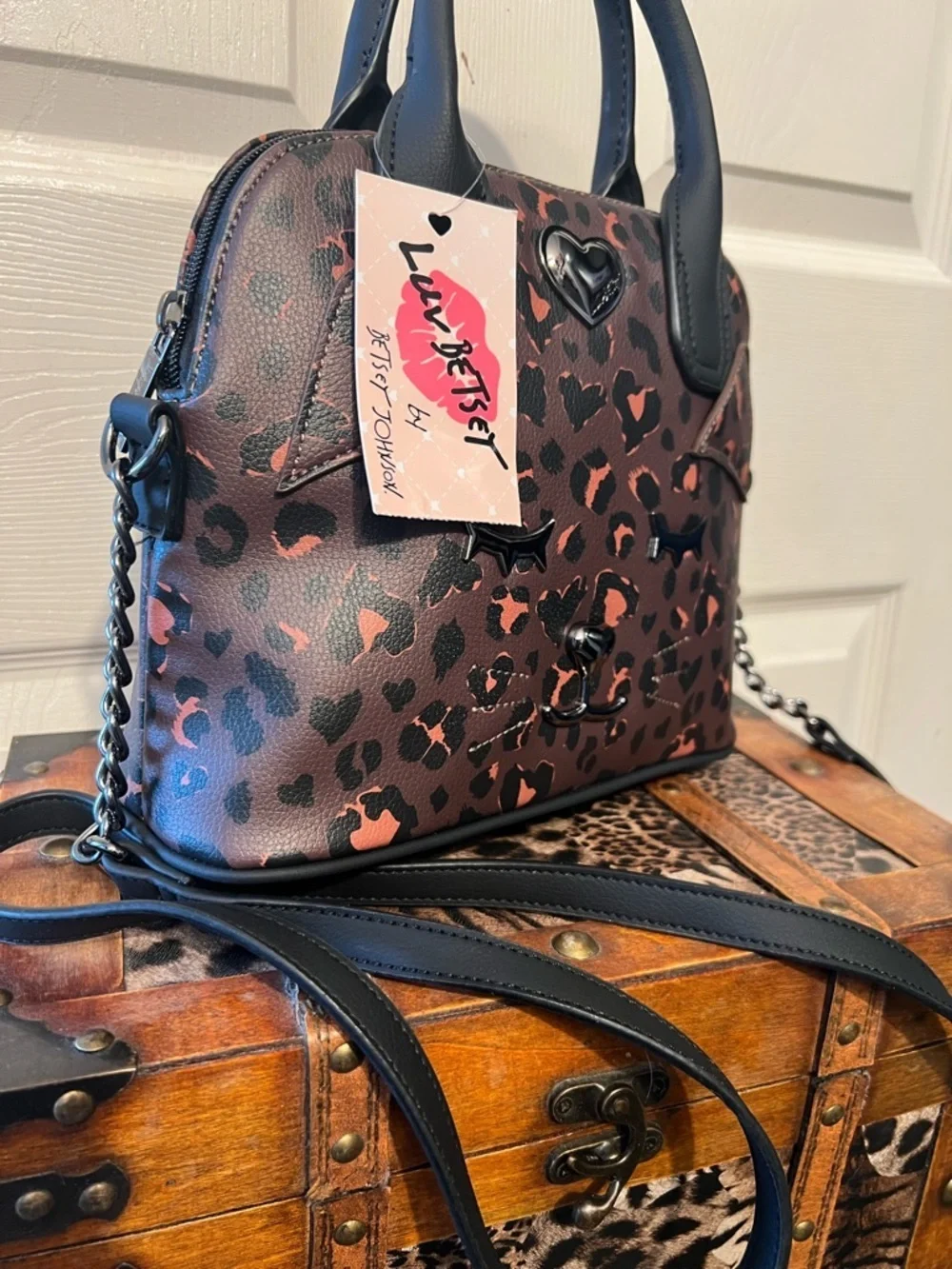 🐆 LUV Betsey by Betsey Johnson Lini Leopard Cat Face Crossbody Satchel🐆NWT